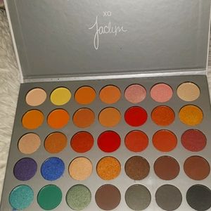 Jaclyn hill palette